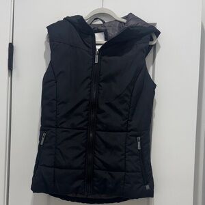 Bench Sleek Black Hooded Vest